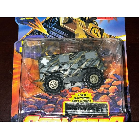 Vintage Stomper 4x4 toys Truck Military Ambulance Force Army New NOS - Picture 2 of 7